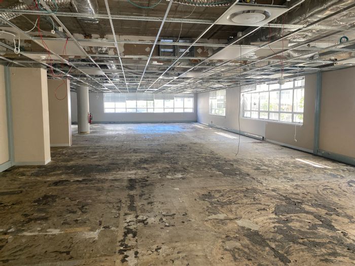 500m2 Commercial Office to Rent in Claremont with amenities and parking.