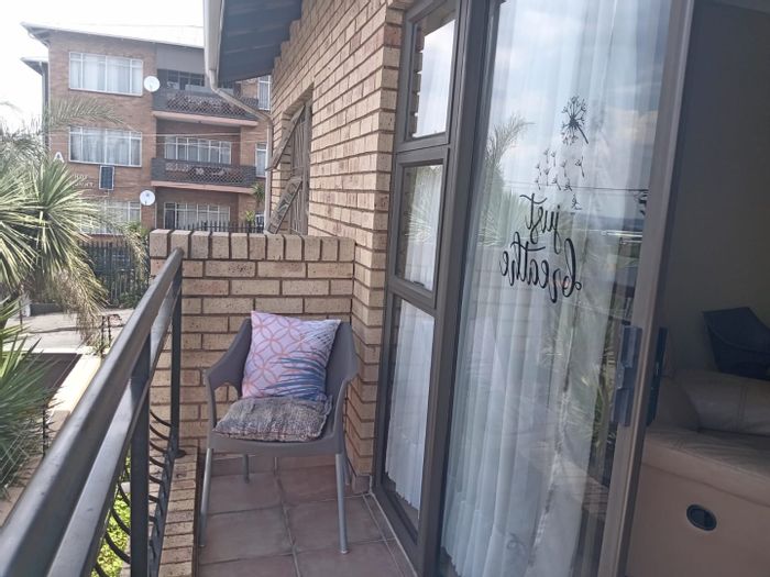 2-Bedroom Apartment For Sale in Primrose Hill with security and parking amenities.