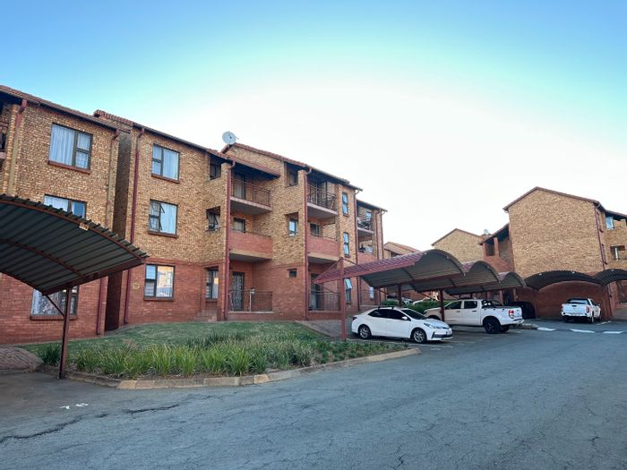 Castleview Apartment For Sale: 2 beds, balcony, parking, near shopping center.