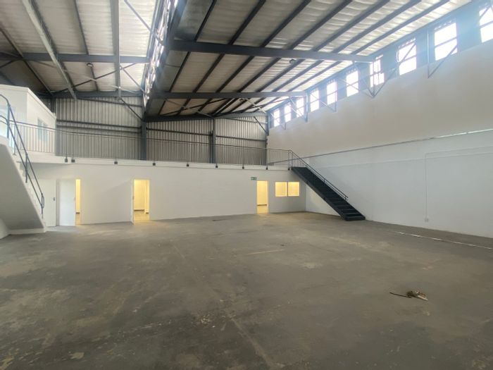 485m2 Industrial Warehouse To Rent in Tokai with 24-hour security and ample space.