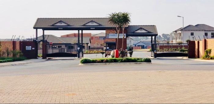 3-Bedroom Townhouse to Rent in Montana with Private Garden and Security Access.