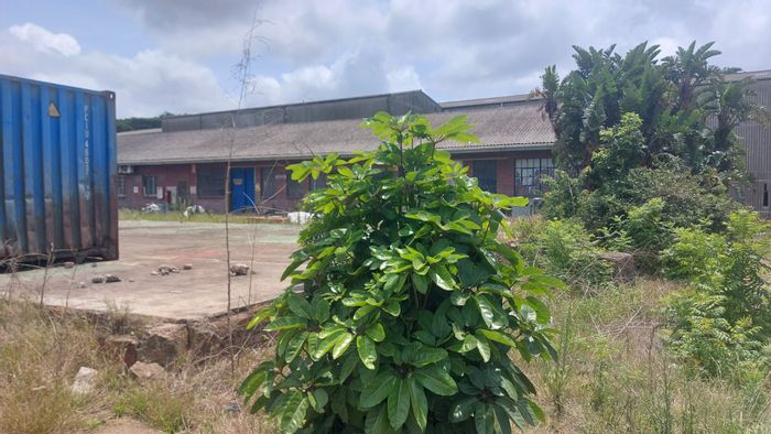 Vacant Land Residential To Rent in Umbogintwini, ideal for storage and proposals.