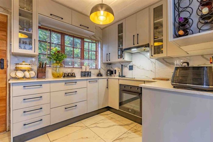 Dayanglen Townhouse For Sale: 4 beds, pool, multiple living areas, secure parking.