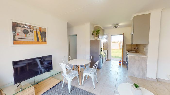 4-Bedroom Apartment For Sale in Monavoni with Security, Gardens, and Fibre Connectivity.