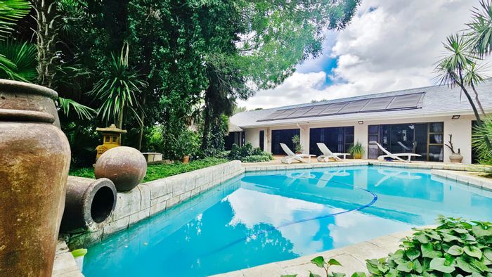 Four-bedroom house for sale in Three Rivers with pool, flatlet, and garden.