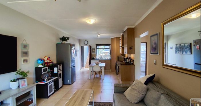 2 Bedroom Apartment For Sale in Greenstone Hill with pool, clubhouse, and security.