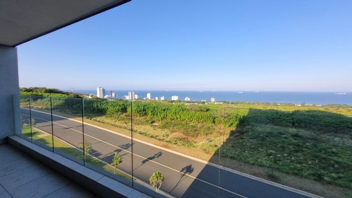 Umhlanga Ridge Apartment To Rent: 3 en-suite bedrooms, ocean views, secure access.