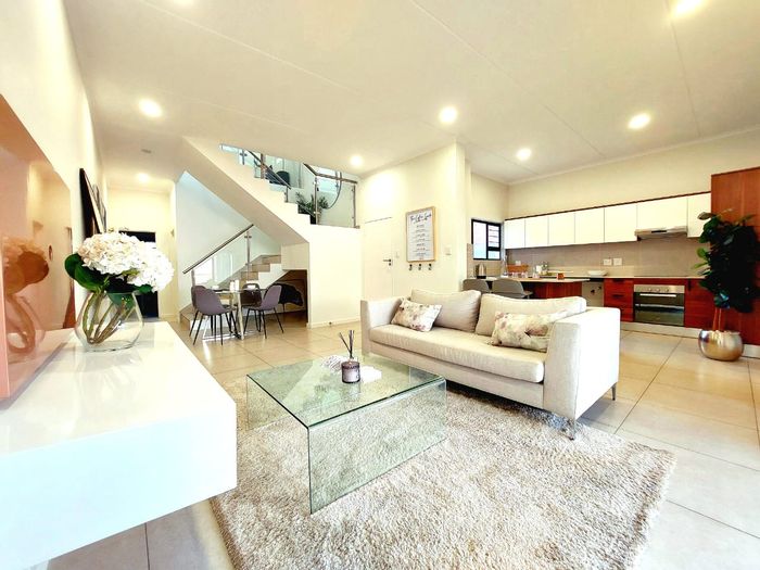 4 Bed, 3 Bath House For Sale in Sunninghill with 24-Hour Security Access.