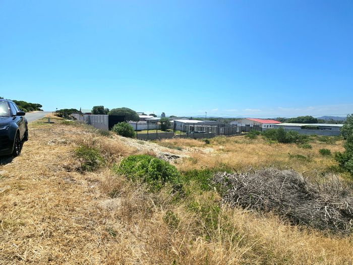 Vacant Land Residential in Pearly Beach For Sale with approved plans and water connection.