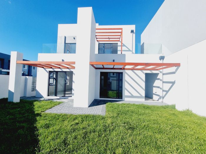 For Sale: 4-Bedroom House in Sandown with entertainment areas and excellent security.