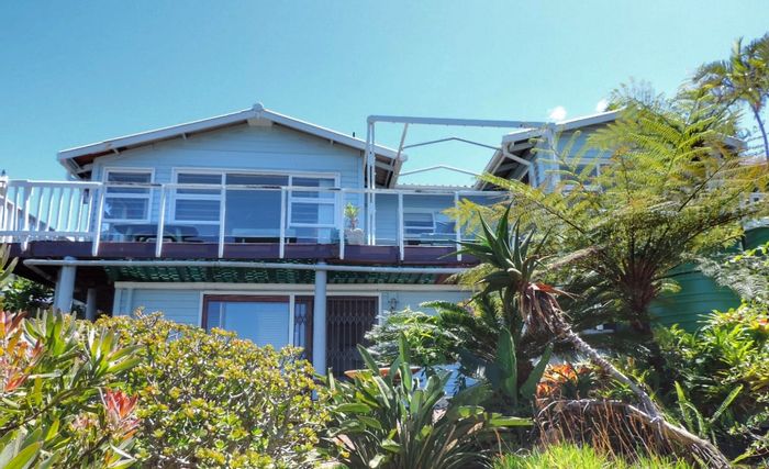 Herolds Bay House For Sale: Ocean views, dual living, sustainable features, and convenience.