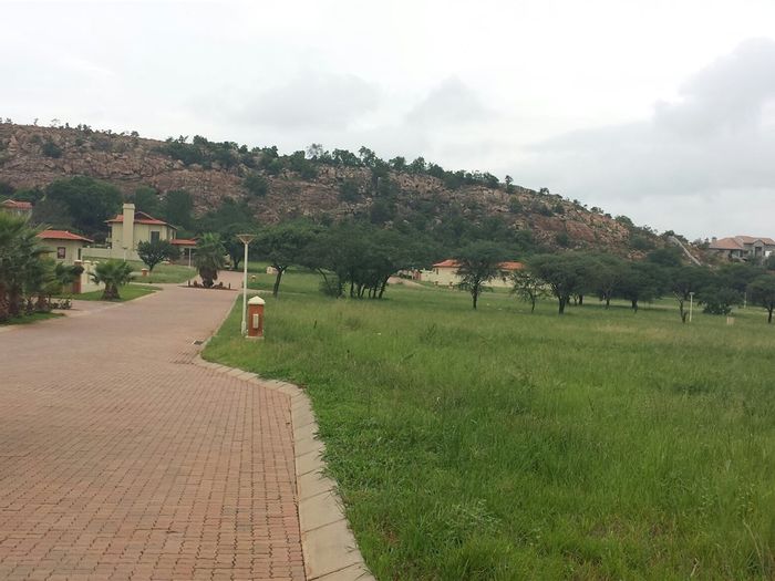 Vacant Land Residential in Wilkoppies For Sale, offers views and full services.