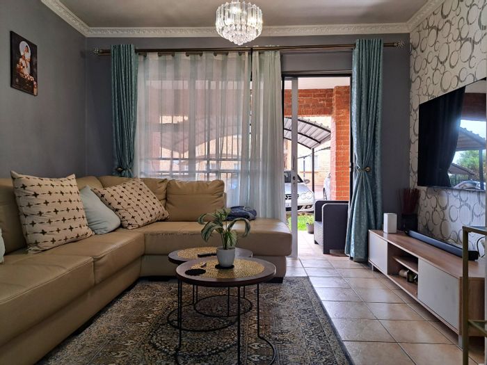 2-Bedroom Apartment To Rent in Noordwyk with private garden and 24-hour security.