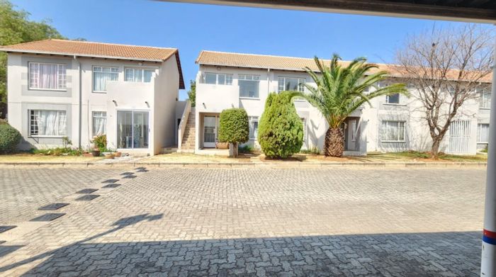 Edenvale Central Apartment For Sale: 2-bed, secure parking, prepaid utilities, pet-friendly.