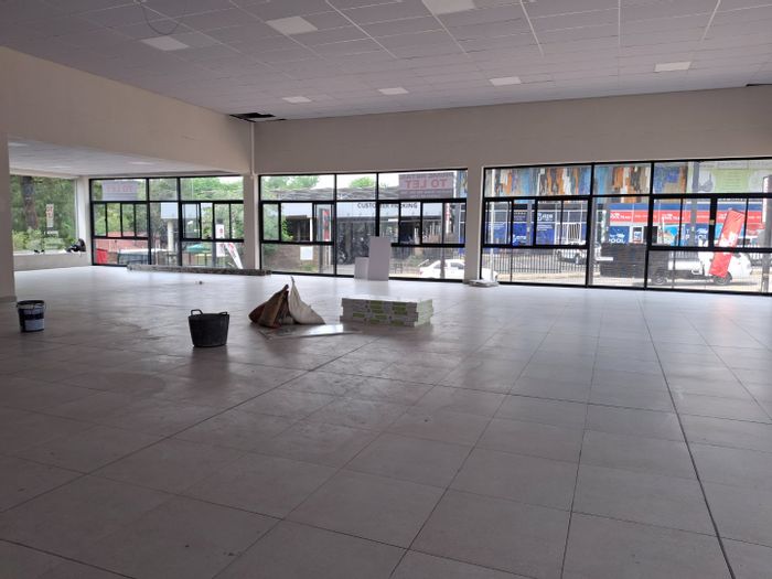 Refurbished Commercial Retail Space To Rent in Craighall Park with High Visibility.