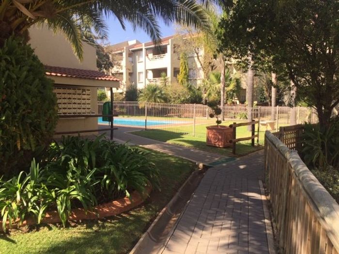 Eden Glen Apartment For Sale: 2-bed, pool, garden, security, pet-friendly living.