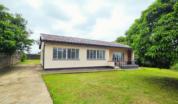 For Sale: House in Erasmus Dam with 3 bedrooms, spacious layout, and large garden.