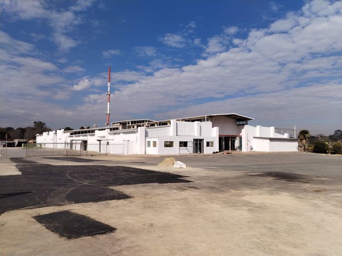 4750 sqm commercial property in Kempton Park Central, ideal for diverse business needs.