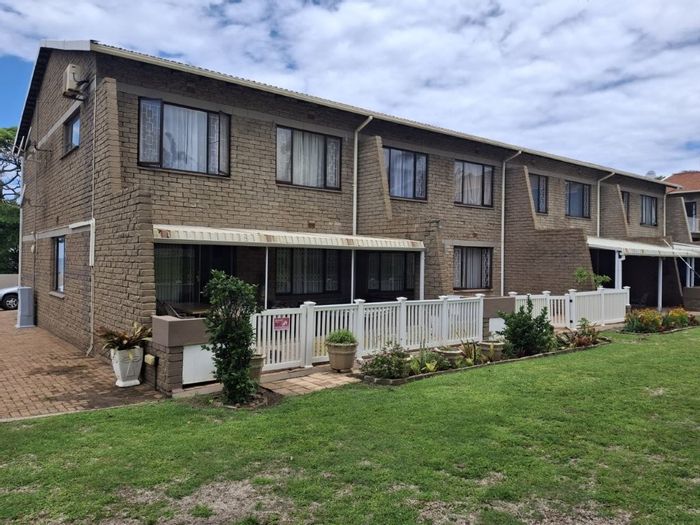 For Sale: Townhouse in St Michaels On Sea with pool, gardens, and ocean views.