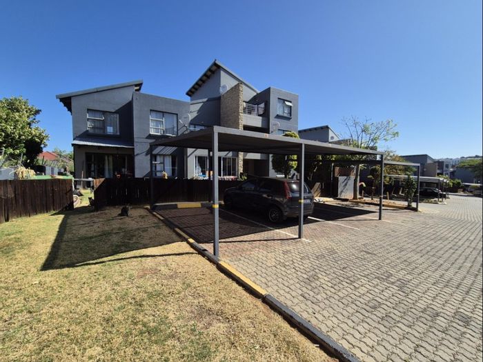 Waterstone Park Apartment For Sale: 3 bedrooms, study, garden, 24-hour security.