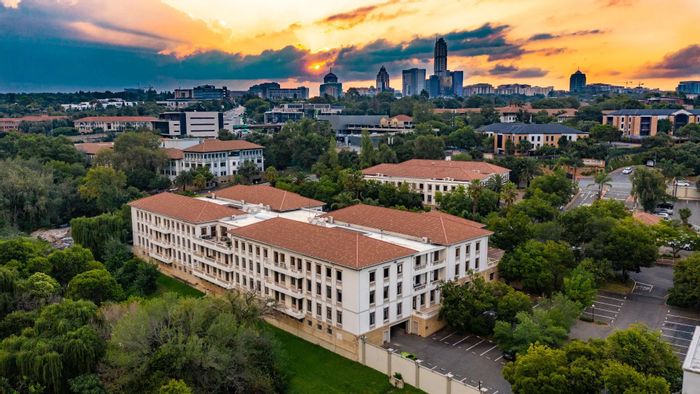 Commercial space to rent in Sandown, featuring standalone building and secure environment.