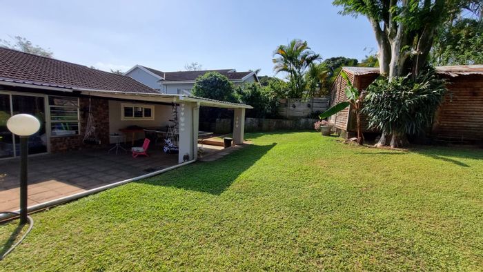 4-bedroom house to rent in Glen Anil with pool, garden, and pet-friendly features.