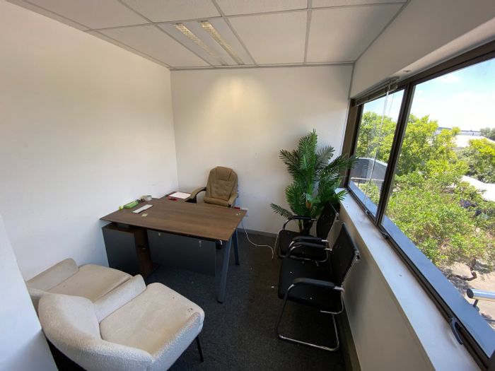 Vorna Valley Commercial Space To Rent: Prime location, 2 months free, parking included.