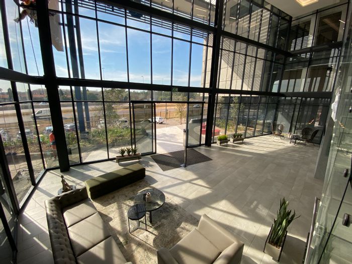 Doringkloof Commercial To Rent: All-inclusive office suite with basement parking, fibre ready.