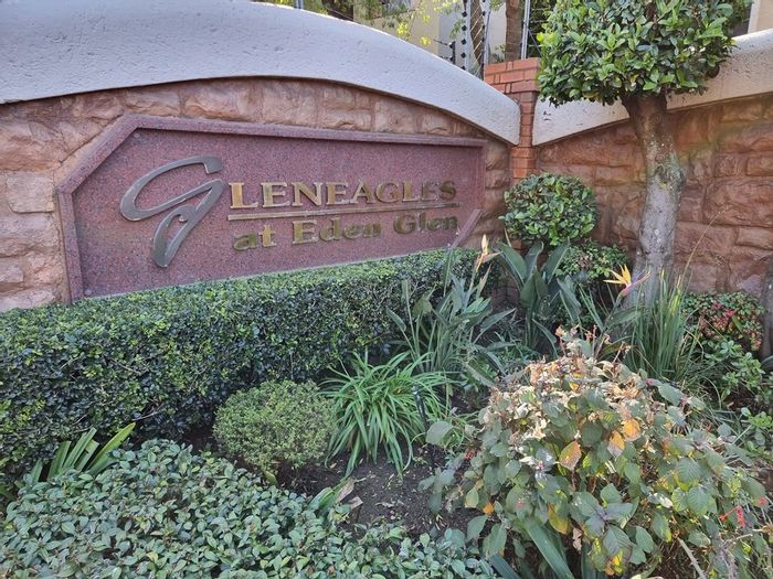 Eden Glen Townhouse For Sale: 2-bed, secure complex, pool, pet-friendly, great location.