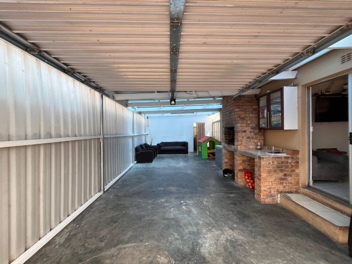 For Sale: House in Strandfontein with flatlet, garage, and close to amenities.