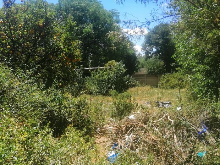 Vacant Land Residential in Wilgehof For Sale, 455 m² with building plans available.