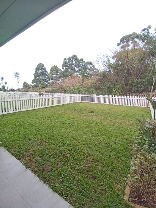 Ballitoville Apartment For Sale: 2 beds, pool, gym, pet-friendly, secure estate.