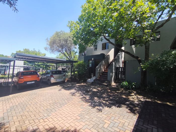 For Sale: Apartment in Jukskei Park with pools, tennis courts, and clubhouse.
