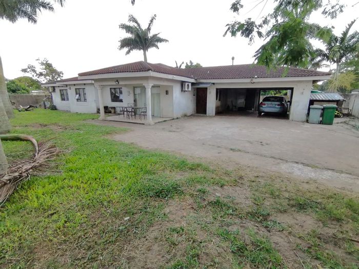 For Sale: 4-Bedroom House in Mzingazi with Double Garage and Borehole.