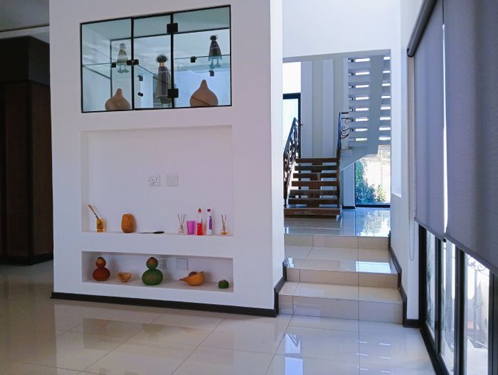 House To Rent in The Hills Game Reserve Estate: 5 beds, wine cellar, staff quarters.