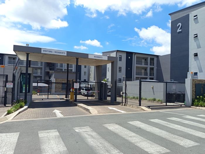 For Sale: 2 Bed Apartment in Grand Central, near Gautrain, with security and amenities.