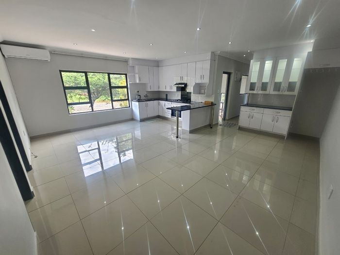 2-Bedroom House To Rent in Groenkloof, near shops and gym, gated community.