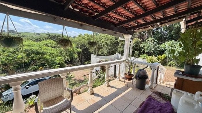 Trafalgar House For Sale: 3 bedrooms, large yard, double garage, staff room.