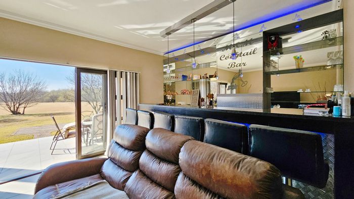 Risiville House For Sale: 4 bedrooms, double garage, large patio, park views.