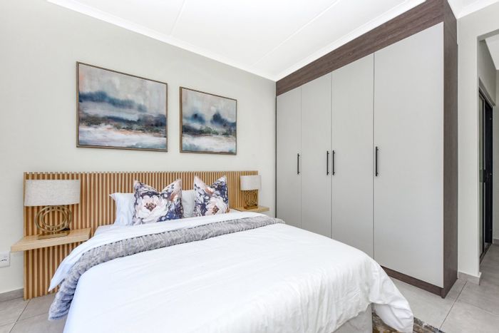 3-Bedroom Apartment For Sale in Noordhang with study and covered patio.