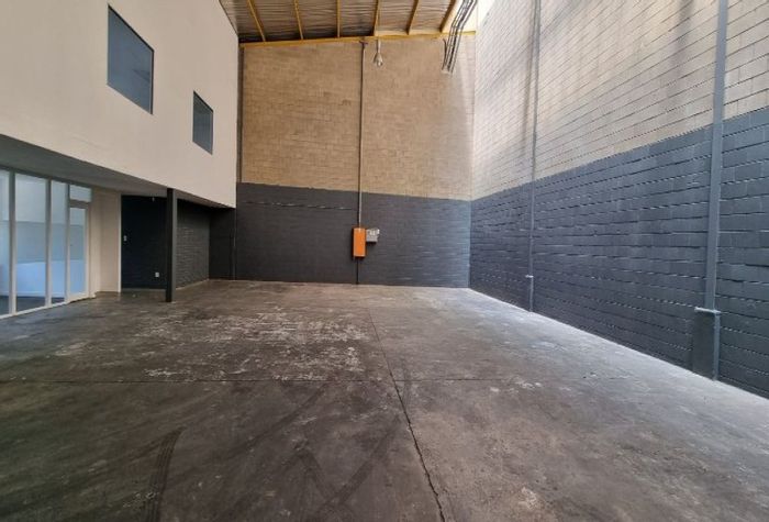 Industrial Units To Rent in Kya Sands with 24-hour security and three-phase power.