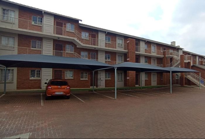 For Sale: 2-bedroom apartment in Monavoni with private balcony and carport.