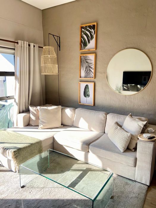 Lynnwood Apartment For Sale: 1 bed, balcony, secure complex, near N1 highway.