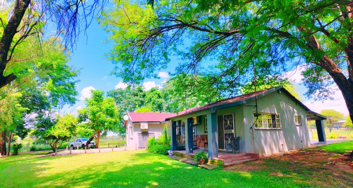 For Sale: 21Ha farm in Bela Bela Central with game fencing, water infrastructure, and facilities.