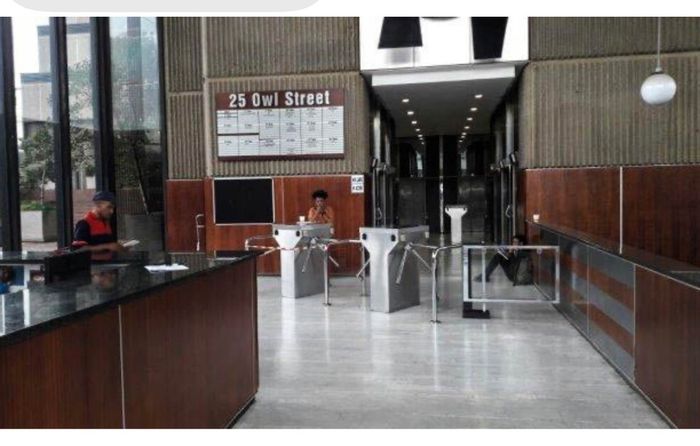 Auckland Park Commercial Space To Rent: Prime location, excellent access, versatile usage options.