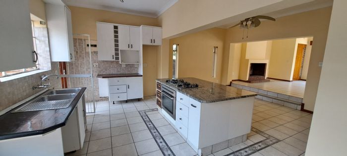 House To Rent in Edenvale Central: 3 beds, pet-friendly garden, cottage income potential.
