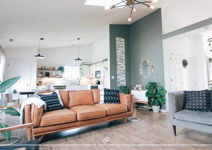 Amalinda House For Sale: 3 beds, 2 baths, customizable options in secure complex.