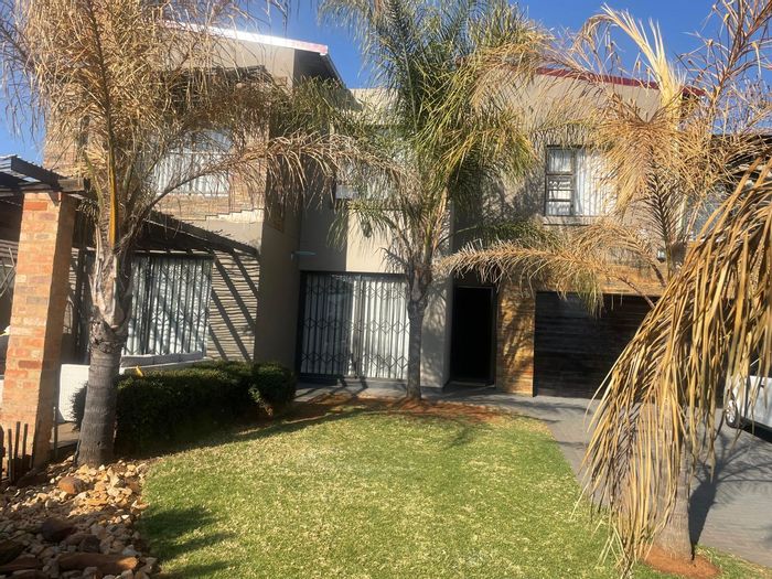 Gateway Manor Apartment For Sale: 4 bedrooms, pool, secure complex, double garage.