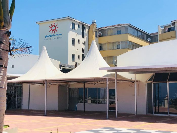 For Sale: Apartment in Port Shepstone Central with sea views, pool, and amenities.