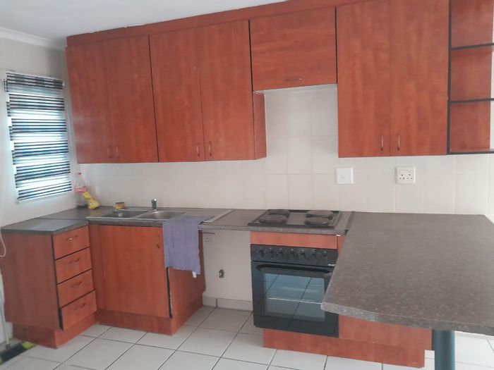 For Sale: Apartment in Pollak Park with 2 beds, parking, and secure complex.